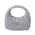 Matelass?-Nappa-Leder-Hobo Perlgrau 20cm