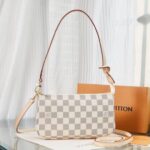 Damier Pochette Wei? 23.5 cm – Bild 2