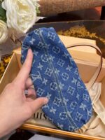 Mini Pleaty Monogram Denim 26 cm – Bild 8