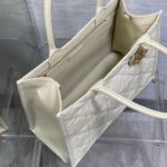 Book Tote Medium Latte 36.5 – Bild 6