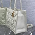 Book Tote Medium Latte 36.5 – Bild 4