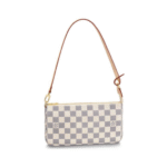 Damier Pochette Wei? 23.5 cm