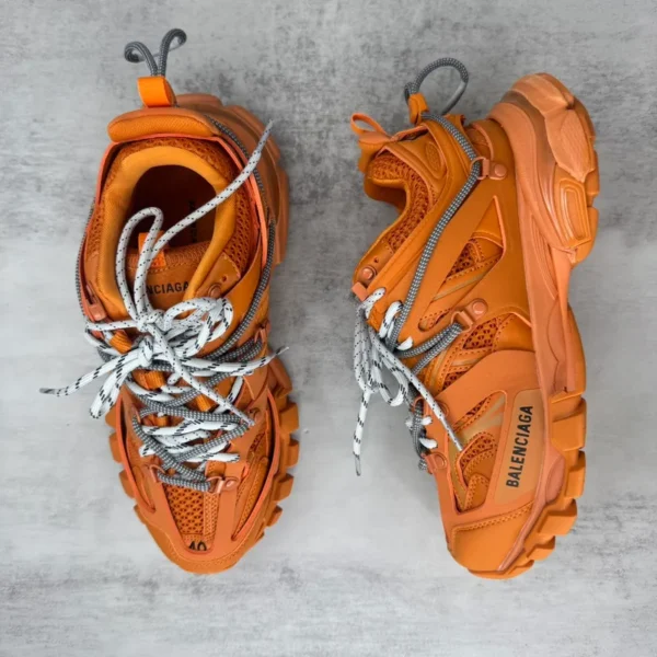BALENCIAGA Couple Shoes Orange - Image 3