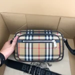 Burberry Bag – Bild 7
