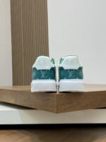 LOUIS VUITTON Men's Shoes 2025 Green – Bild 2