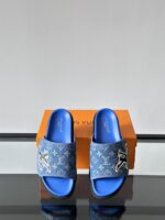 LOUIS VUITTON Men's Slippers 2025 Blue – Bild 2