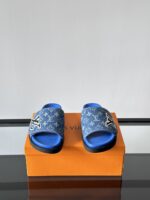 LOUIS VUITTON Men's Slippers 2025 Blue – Bild 5