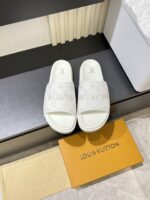 LOUIS VUITTON Men's Slippers 25 White – Bild 5