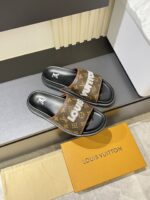LOUIS VUITTON Men's Slippers 25 Brown – Bild 2