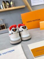 Louis Vuitton Couple Shoes 2025 Cream – Bild 4
