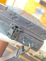 Louis Vuitton Bag M45935 – Bild 8