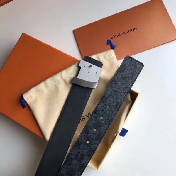 Louis Vuitton Belt 24 Black - Image 6