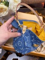 Mini Pleaty Monogram Denim 26 cm – Bild 7