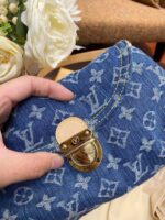 Mini Pleaty Monogram Denim 26 cm – Bild 4