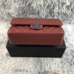 11.12 Bordeaux Caviar Mit silberner Hardware 25.5 cm – Bild 4