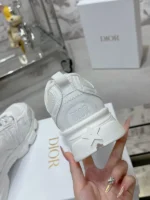 Dior Couple Shoes 2025 White – Bild 3