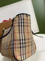 Burberry Women Bag Check – Bild 8