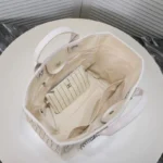 Chanel Women Bag White – Bild 3