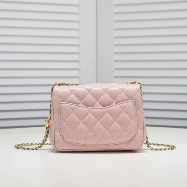 Chanel Women Bag Baby Pink - Image 3