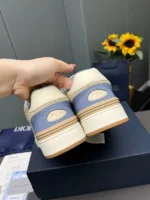 Dior Couple Shoes Classic Light Blue & Fawn – Bild 4