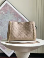 Louis Vuitton Women Bag Fawn - Image 6