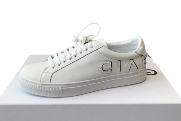 GIVENCHY Couple Shoes White - Image 1