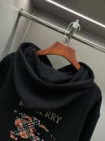Burberry Black Hoodie – Bild 3