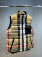 Burberry Sleeveless Jacket – Bild 9