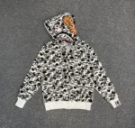 Bape White and Black Hoodie – Bild 2