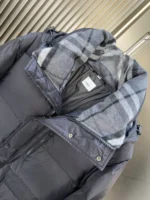 Burberry Black Jacket – Bild 2