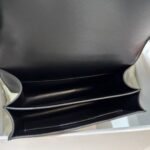 Constance mit silberner Hardware Schwarz 19 cm – Bild 5