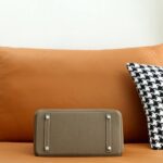 Togo 35 Etoupe mit silberner Hardware – Bild 3