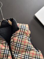 Burberry Reversible Check Puffer Gilet – Bild 5