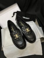 Chanel Quilted Loafer – Bild 2