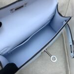 Kelly 20 Epsom Blauer Nebel – Bild 3